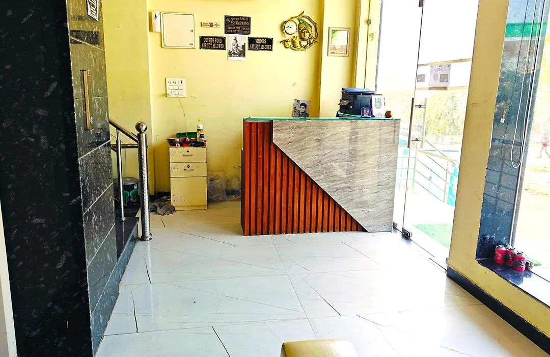Hotel Hari Inn-1